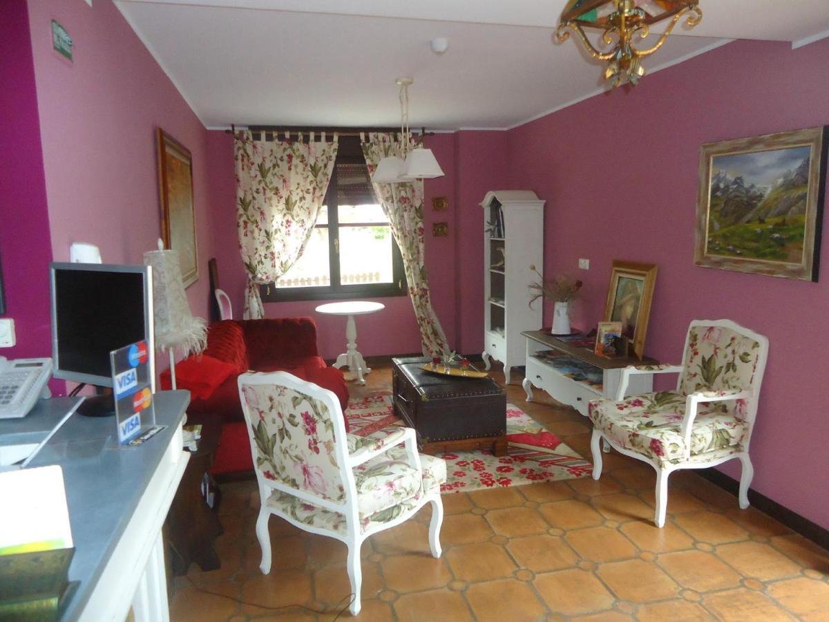 Hotel Plaza Teverga La Plaza Εξωτερικό φωτογραφία