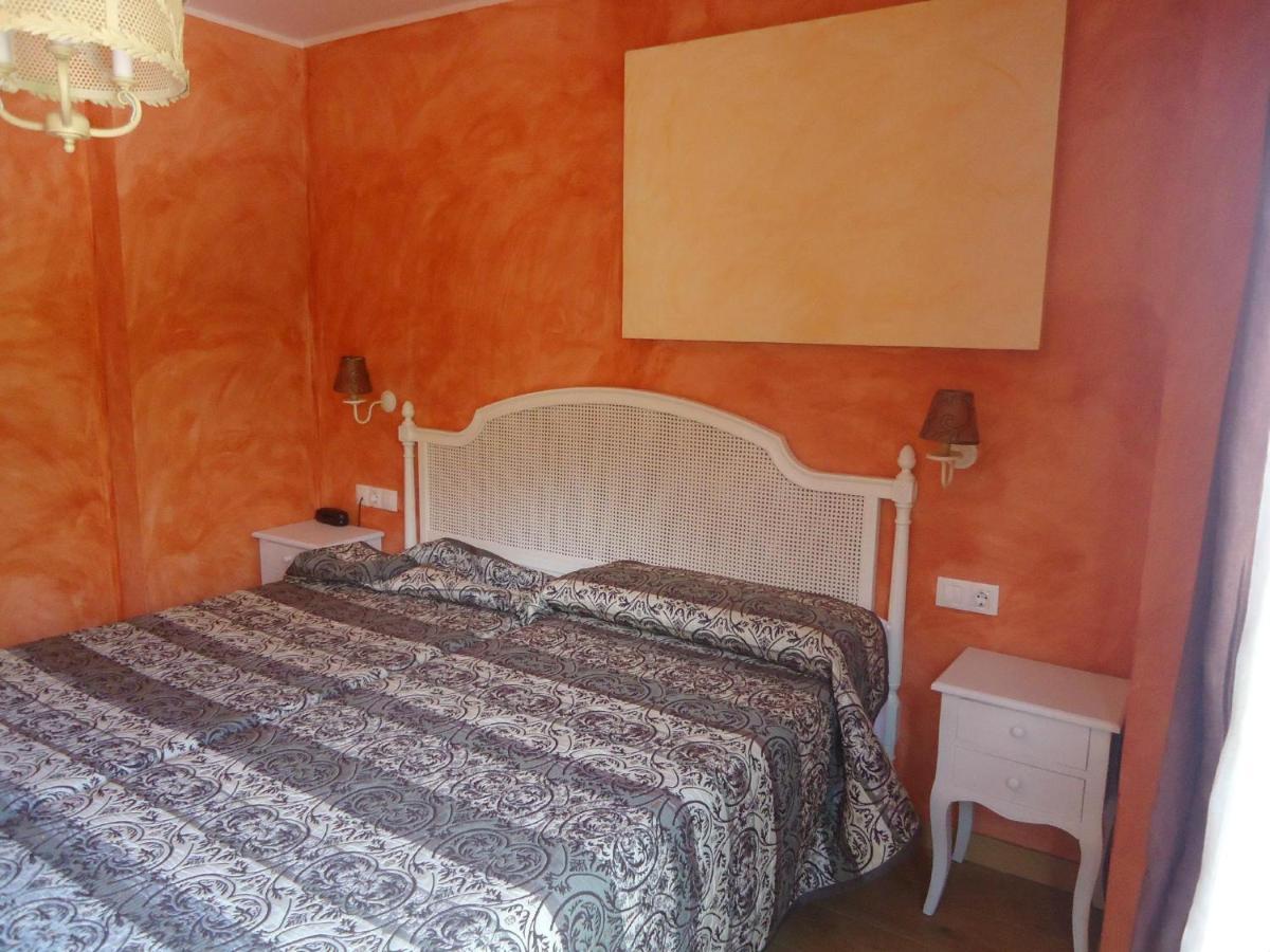 Hotel Plaza Teverga La Plaza Εξωτερικό φωτογραφία