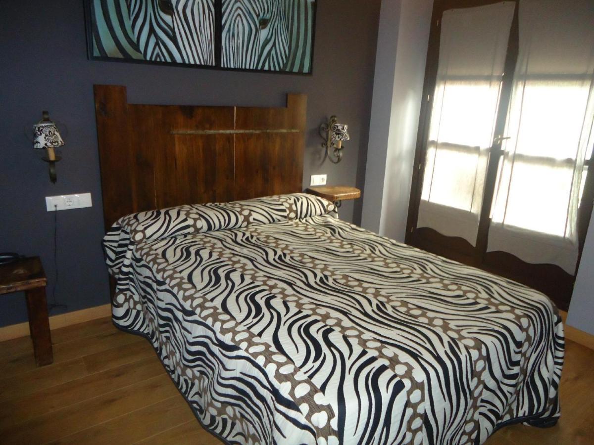 Hotel Plaza Teverga La Plaza Εξωτερικό φωτογραφία